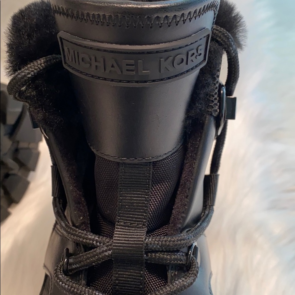 MICHAEL KORS Brooke Fur Chunky Hiking Ski Boot - Picture 8 of 11
